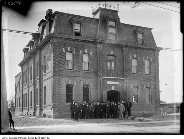 North Toronto Postal Service Station K, Yonge Street. - [between 1912 and 1920]