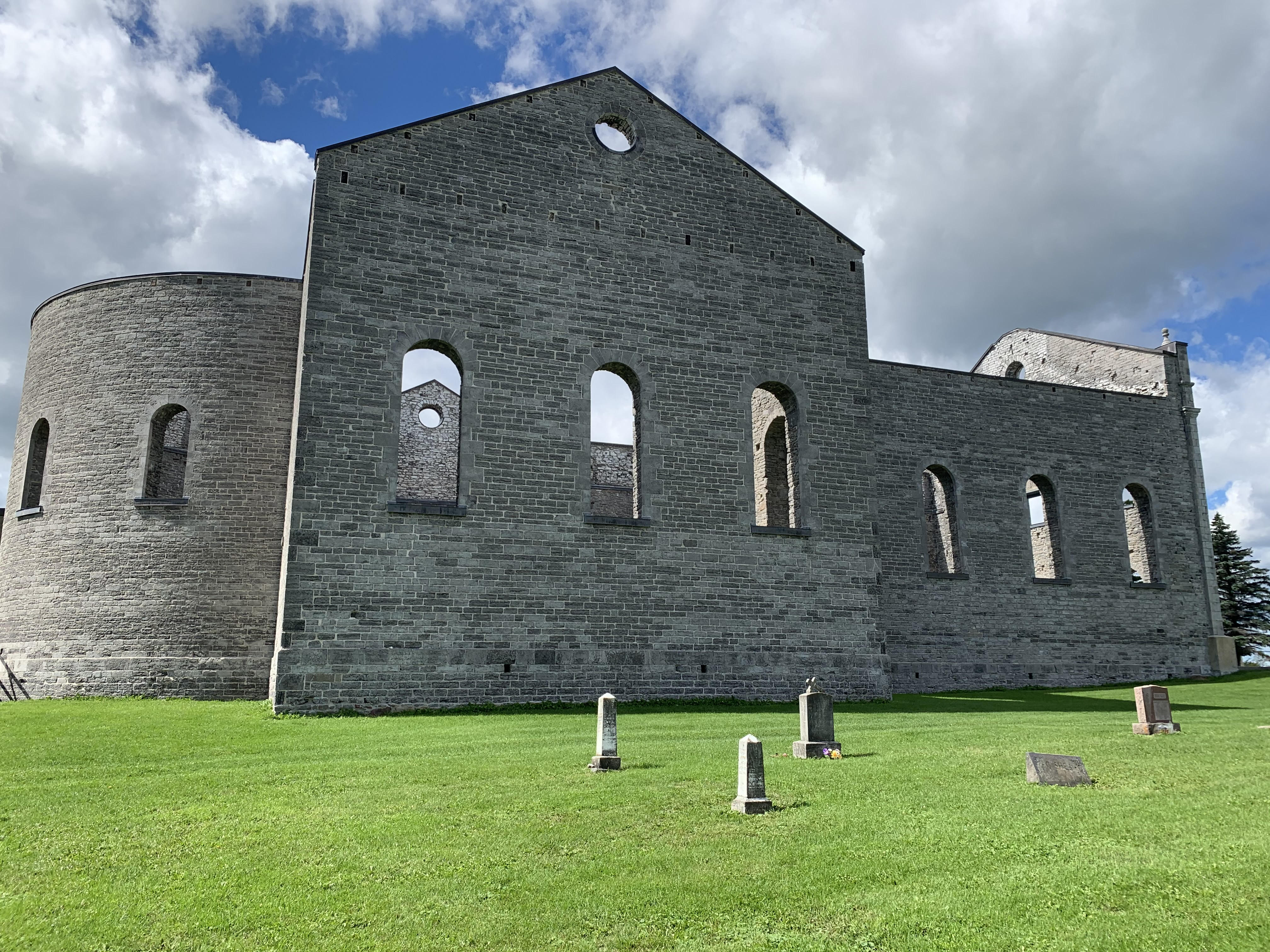 St Raph's Estate St. Raphael’s Ruins | Hiking the GTA